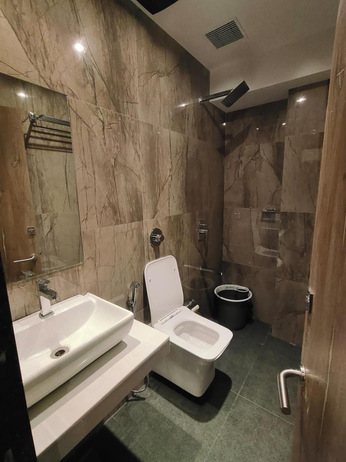 Mig Hotel Bombaj